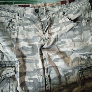 Rock Revival Sz 40/24 Camo Shorts